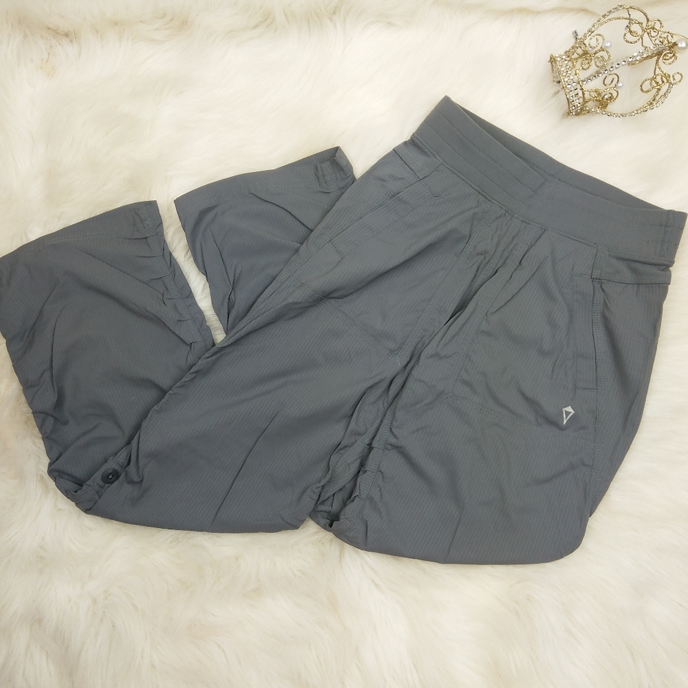 Ivivva athletica studio dance roll up pants 6 girl